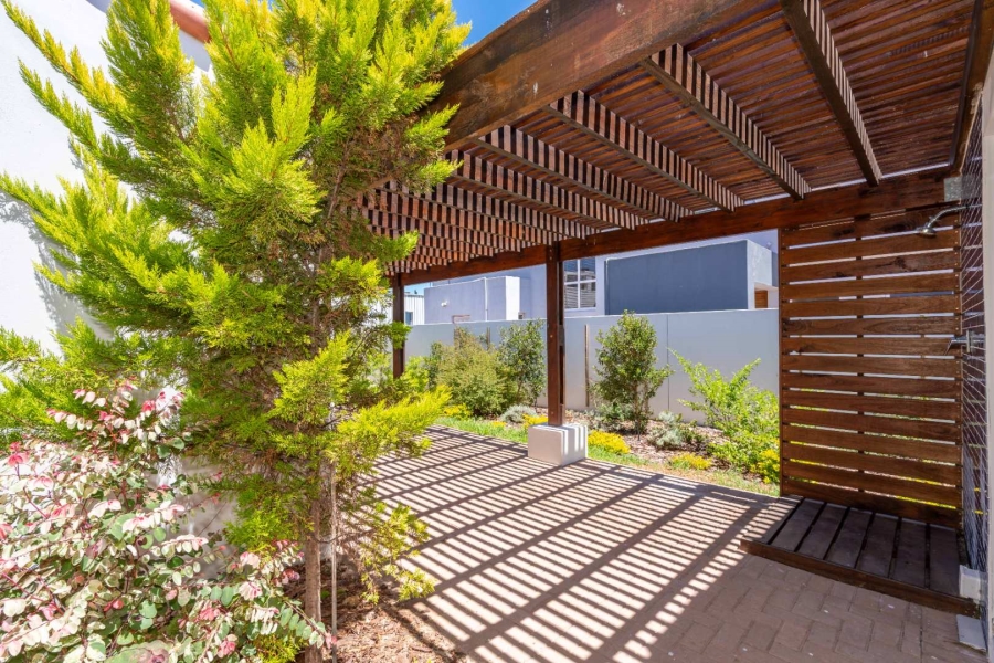 3 Bedroom Property for Sale in Middedorp Western Cape